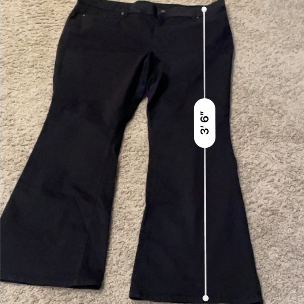 M JEANS BY MAURICES 20 REG.